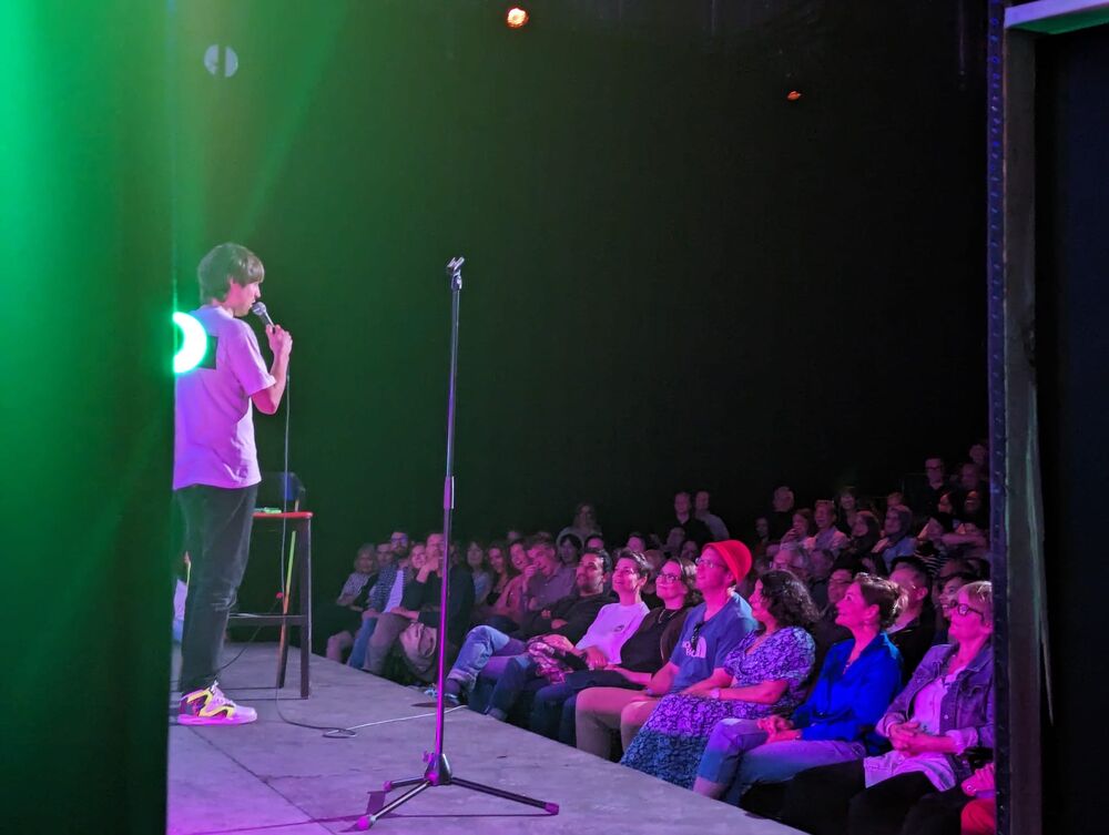 Live Next To The Apollo | Riverside Studios